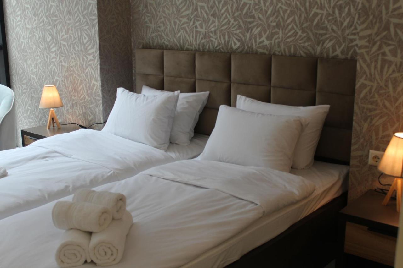 Horizons Hotel Rooms Batumi Exterior photo