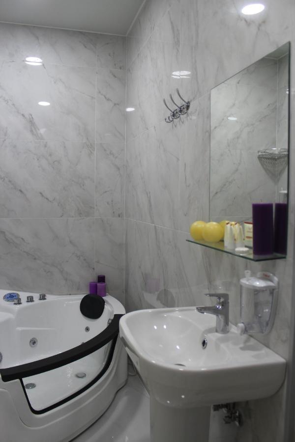 Horizons Hotel Rooms Batumi Exterior photo