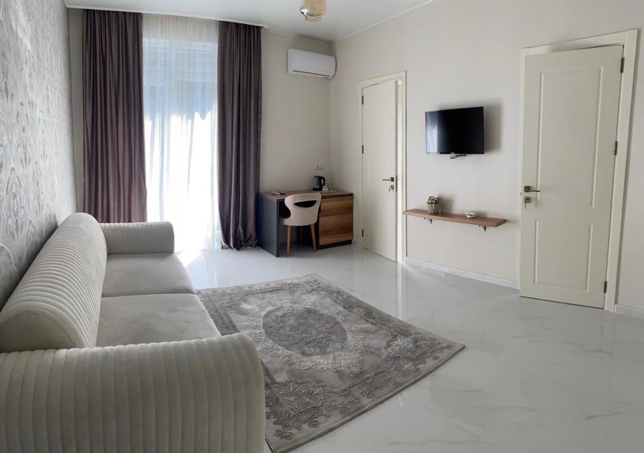 Horizons Hotel Rooms Batumi Exterior photo