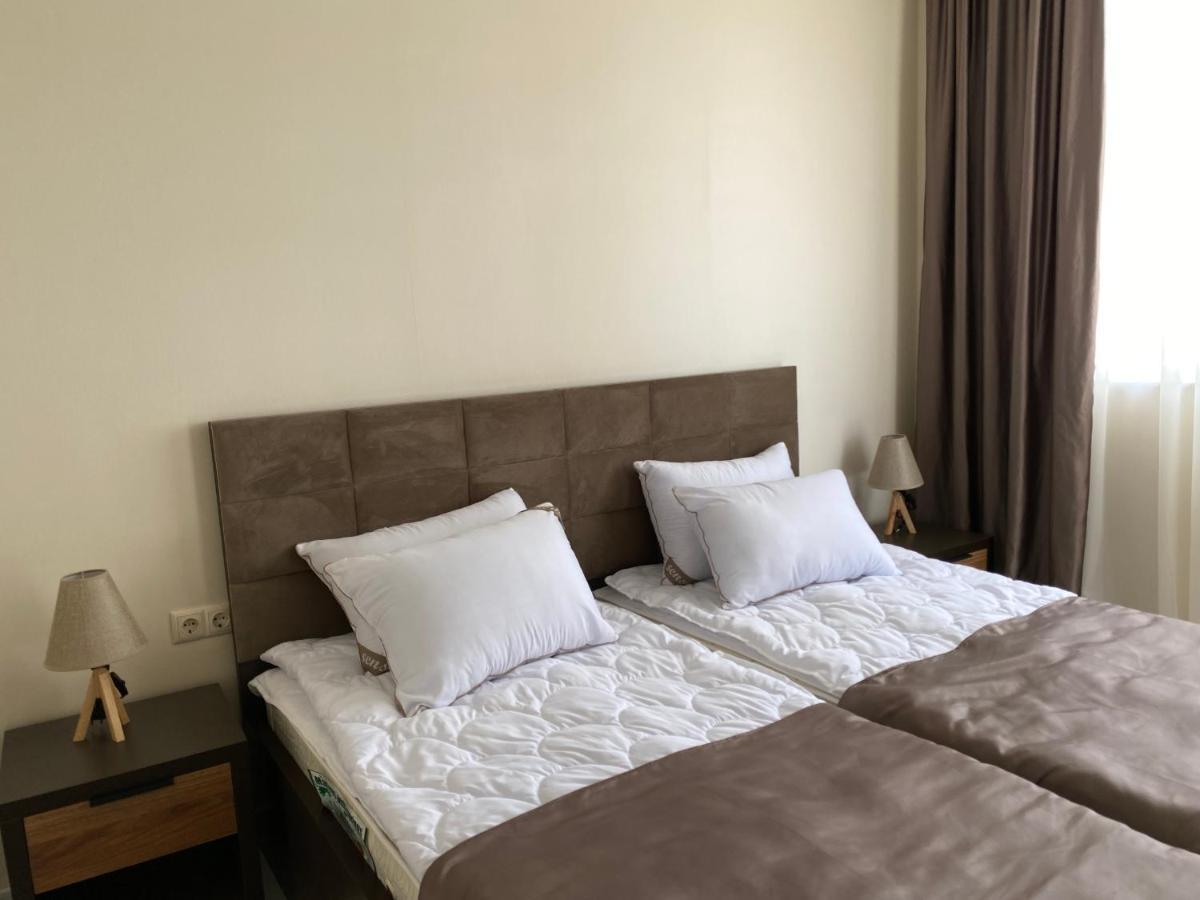 Horizons Hotel Rooms Batumi Exterior photo