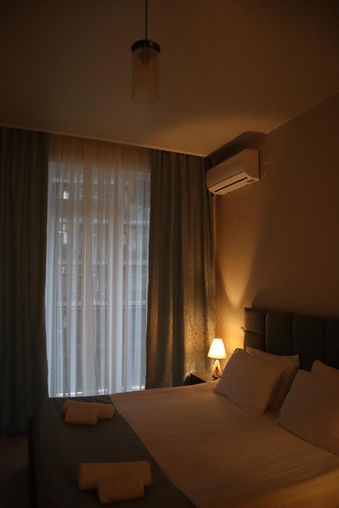 Horizons Hotel Rooms Batumi Exterior photo