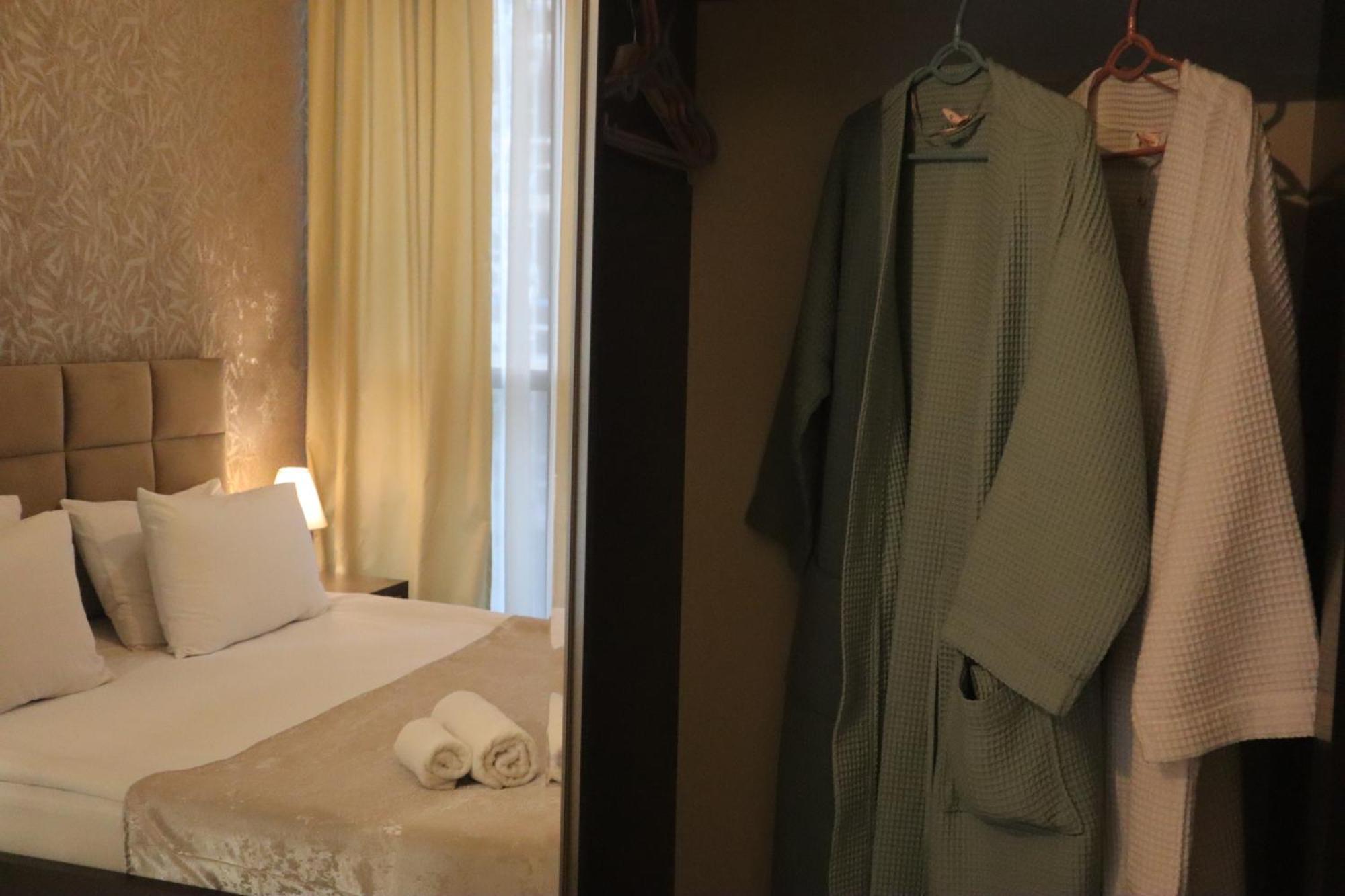 Horizons Hotel Rooms Batumi Exterior photo